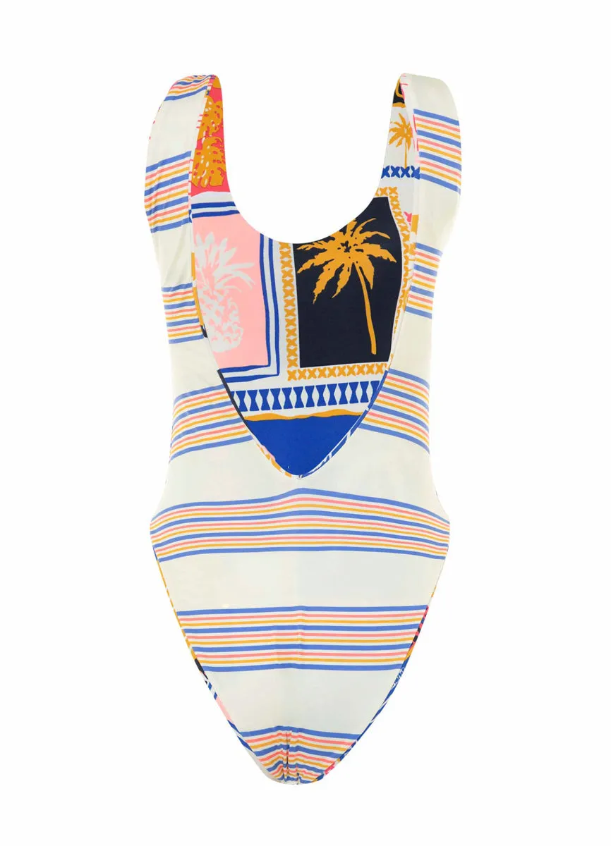 Claire Classics One Piece Paradise Postals