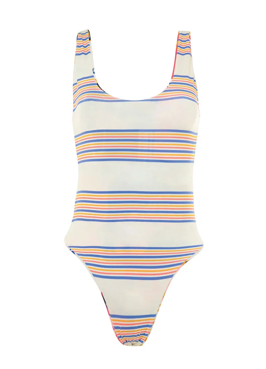 Claire Classics One Piece Paradise Postals