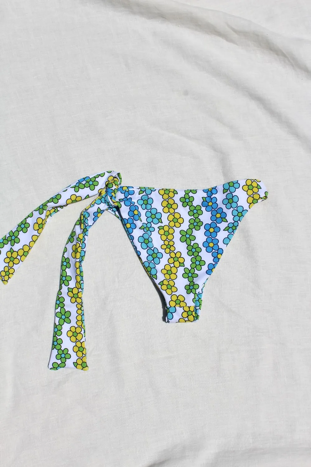 Cozy Bikini Bottom // Jazzy