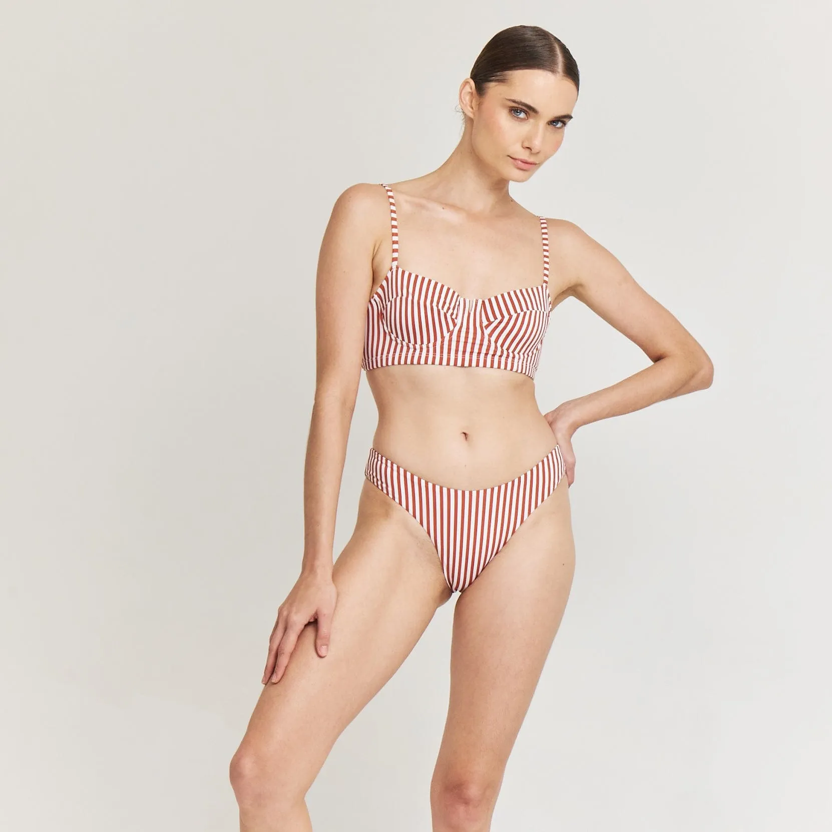 HIGH LEG BOTTOM ST TROPEZ 23