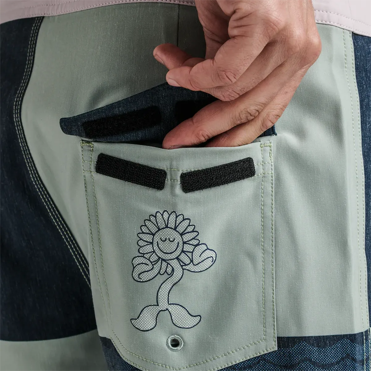Men's Passage 17