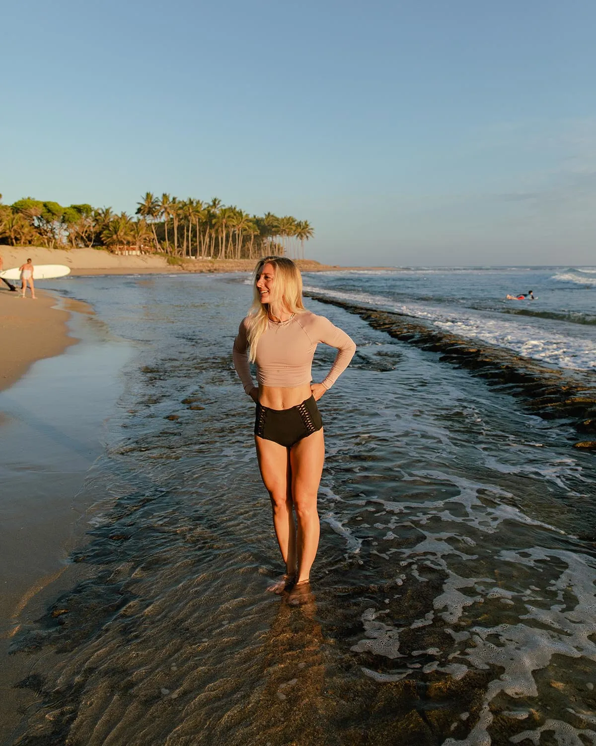 Women of the Sea Rashguard - Misty Rose
